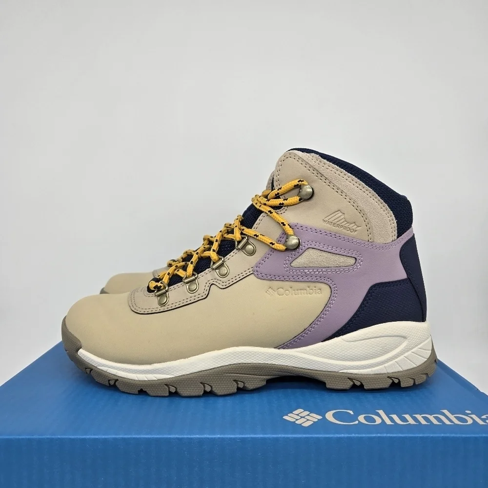 New Columbia Newton Ridge Plus Wide Women's Waterproof Hiking BootsSize 10